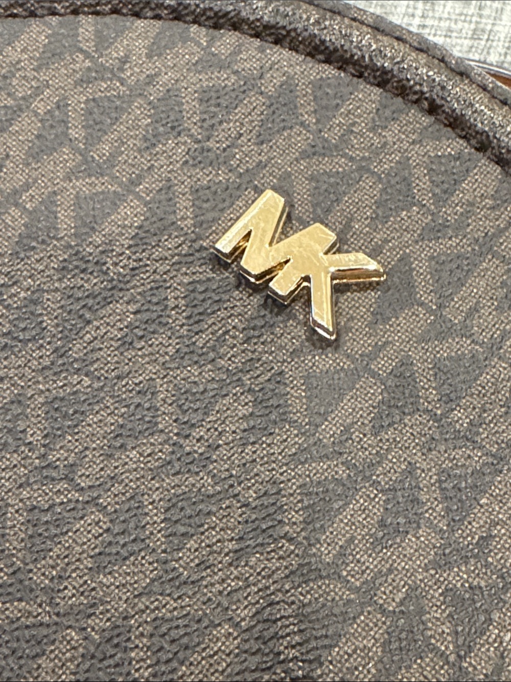 Michael Kors Bag Delaney Signature Logo Jet Set Canteen Crossbody EUC - Picture 14 of 17